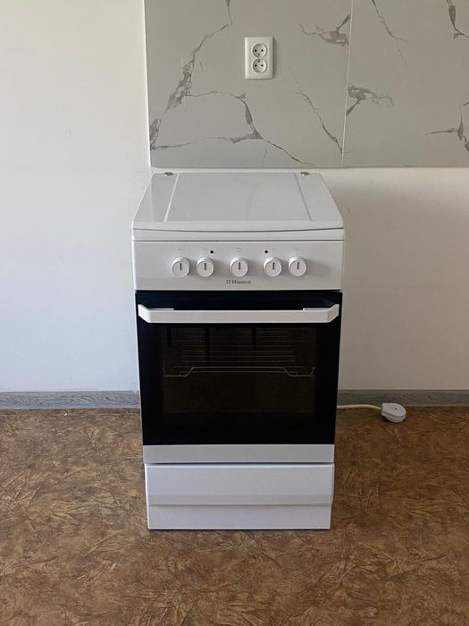 Продам Электрическую плиту Hansa