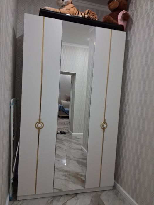 Продам шкаф новый