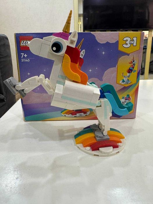 LEGO Creator 31140 - Единорог