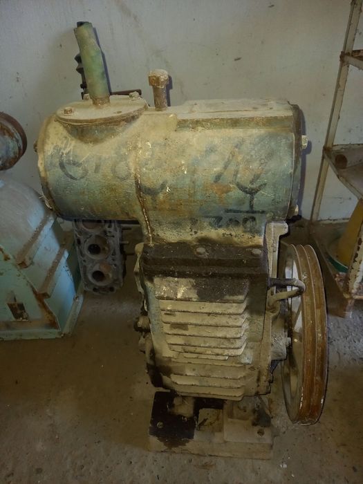 vakumli nasos bor 8-9 oy ishlagan