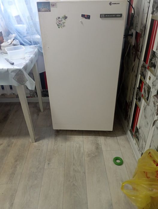 Продам холодильник Памир