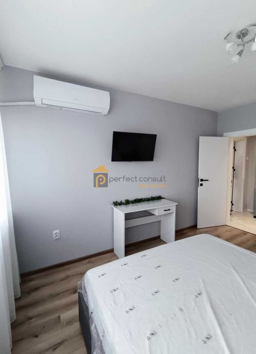 Продава се Двустаен апартамент в Пловдив, Център - 65 кв.м за 2385 €/кв.м - Снимка #8