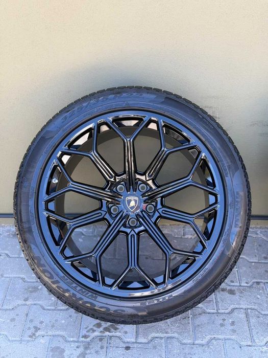 Set Jante R22 Originale Lamborghini Urus + Anvelope Iarnă Pirelli
