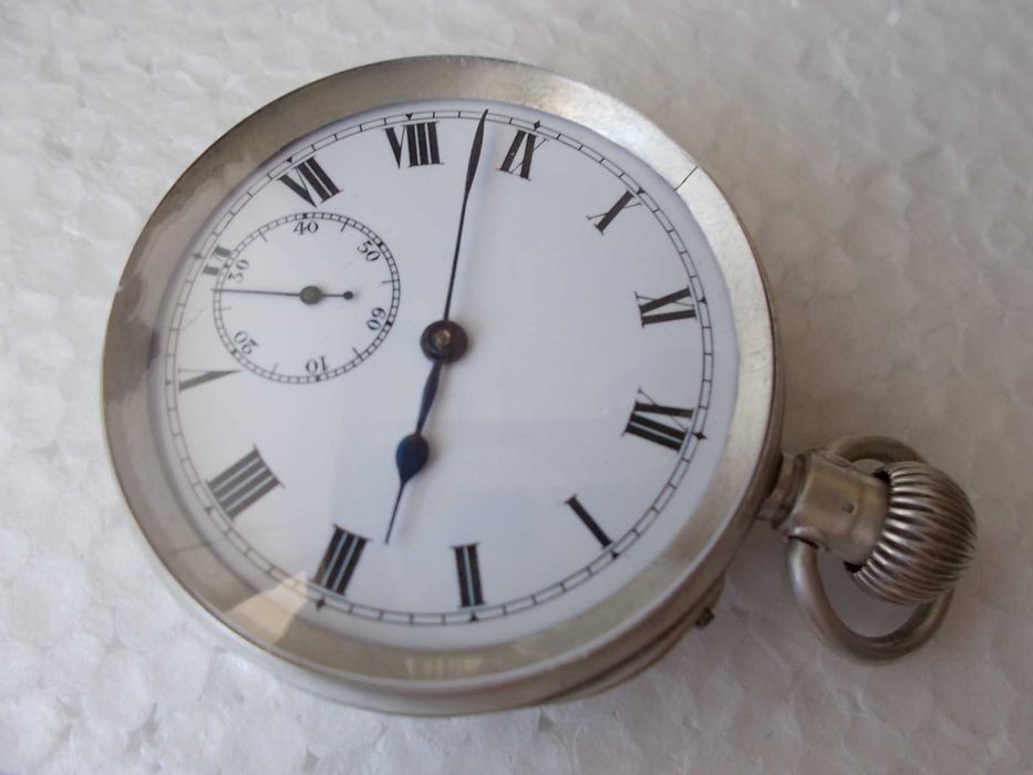 швейцарски джобен часовник PHENIX