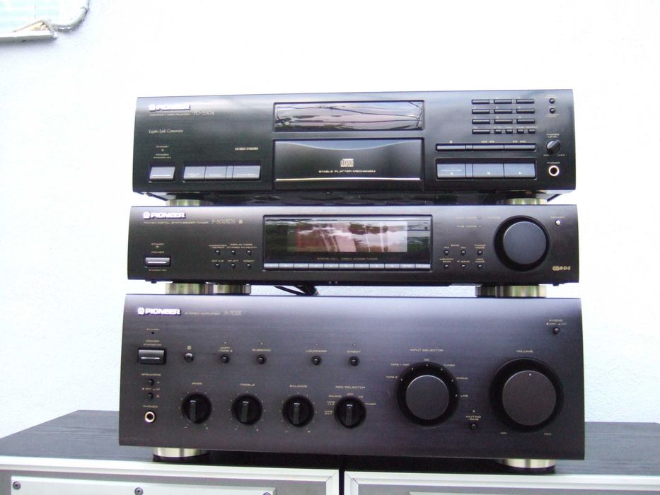 Pioneer Audio Hifi A-702R.  PD-S505 . F-502 Rds