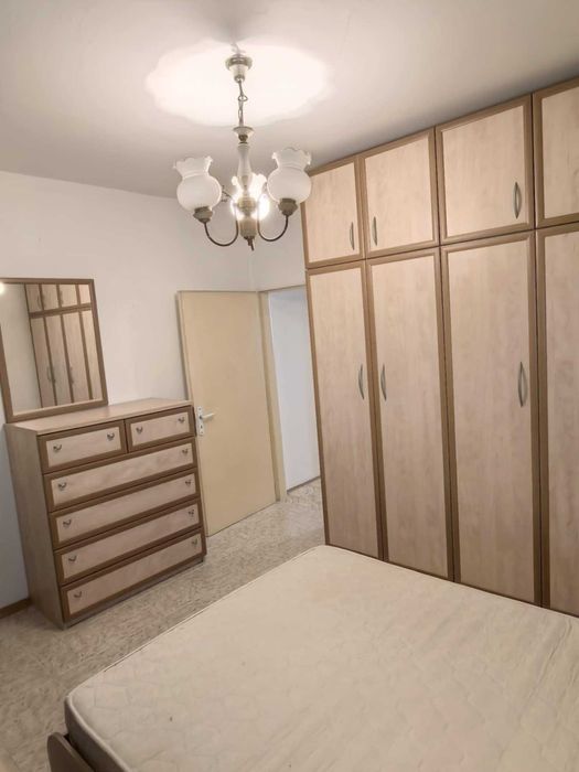 Продава се Тристаен апартамент в Плевен, Дружба 4 - 89 кв.м за 1034 €/кв.м - Снимка #5