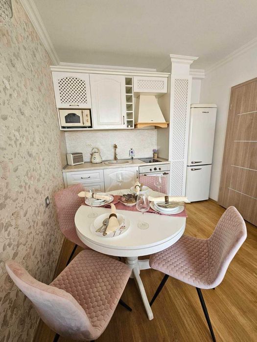 Продава се Тристаен апартамент в к.к. Слънчев бряг - 81 кв.м за 1568 €/кв.м - Снимка #2