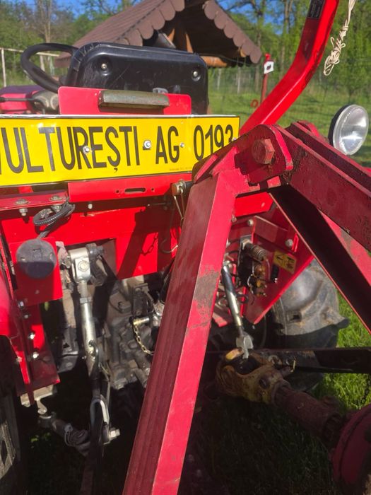 Tractor de vanzare