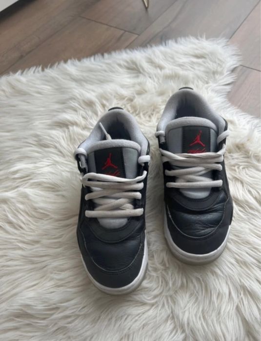 Adidasi jordan  marimea 40