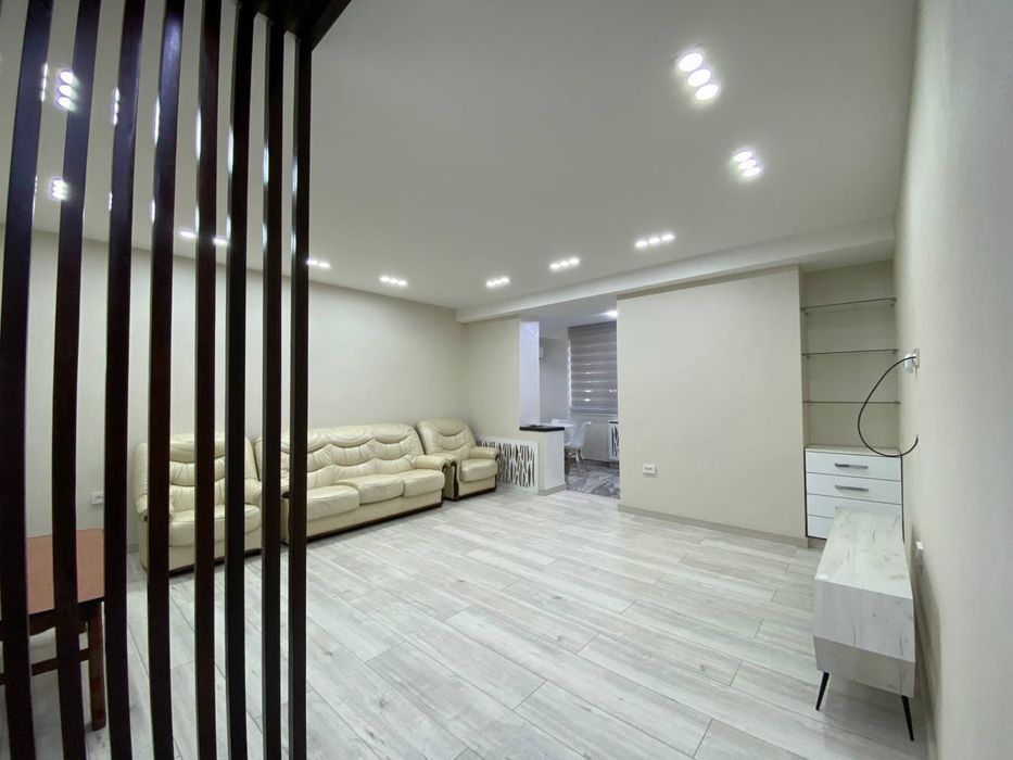 Продается 3х комнатная квартира Ц7 кафе Бон Мирабад