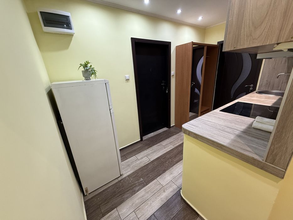 Дава се под наем Двустаен апартамент в Перник, Изток - 50 кв.м за 357 € - Снимка #7