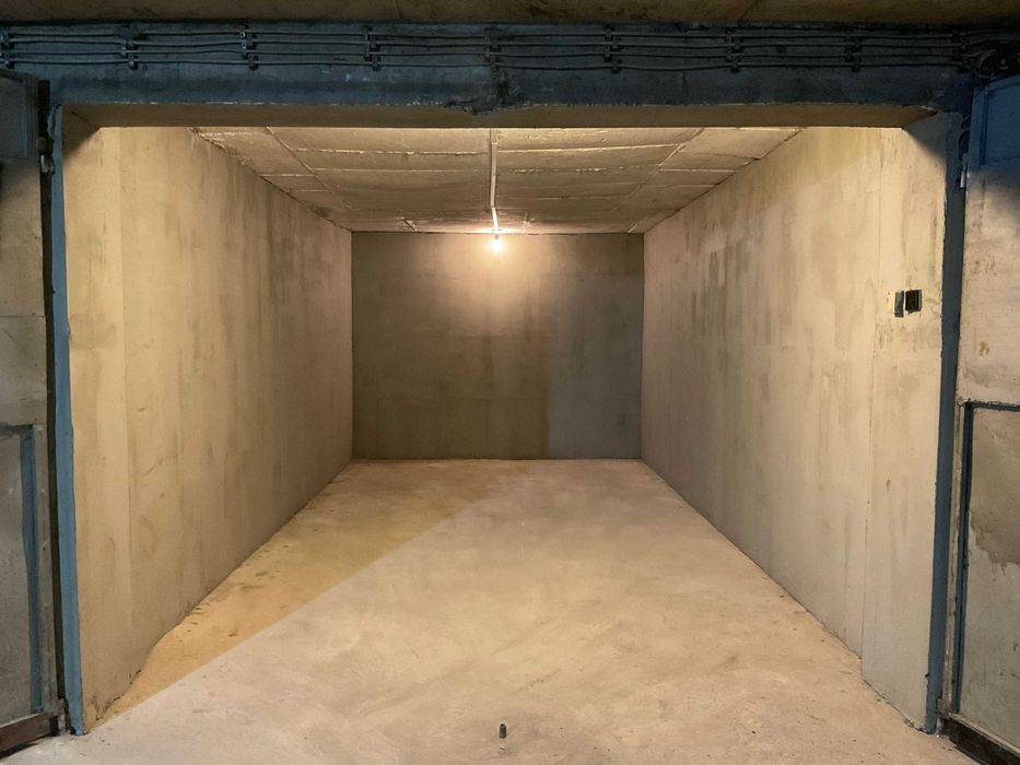 Дава се под наем Гараж / Паркомясто в София, Борово - 16 кв.м за 150.45 € - Снимка #3