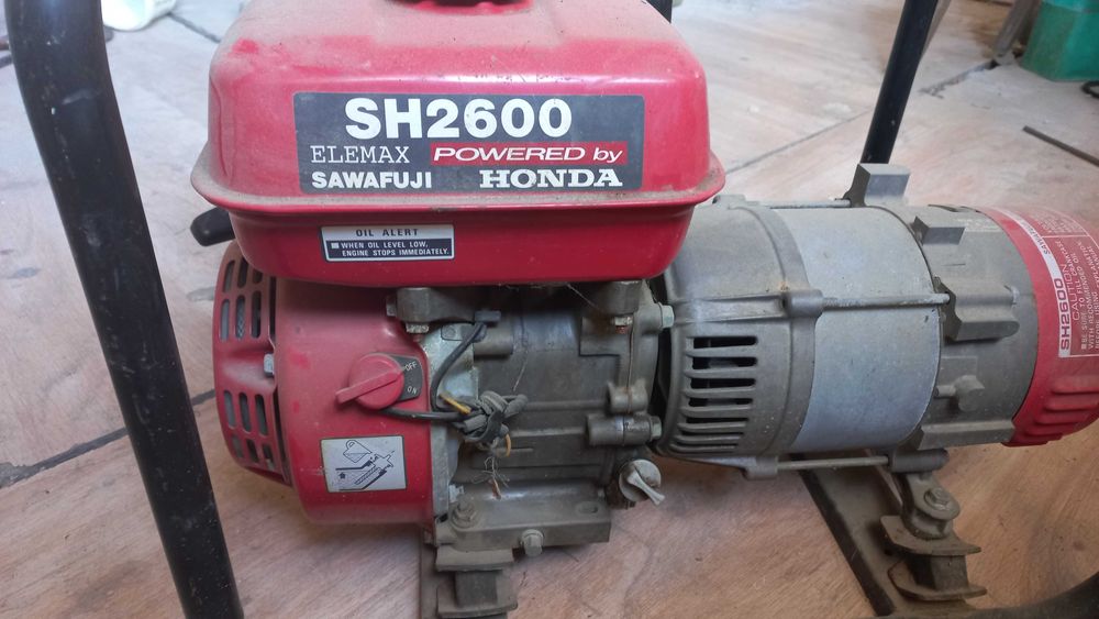 Бензогенератор  Honda  2.6 квт