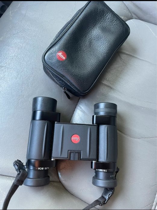 Binoclu Leica trinovid 8x20 pret fix