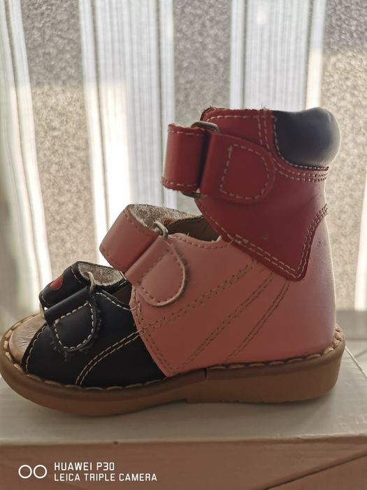 Продам сандали ортопедические