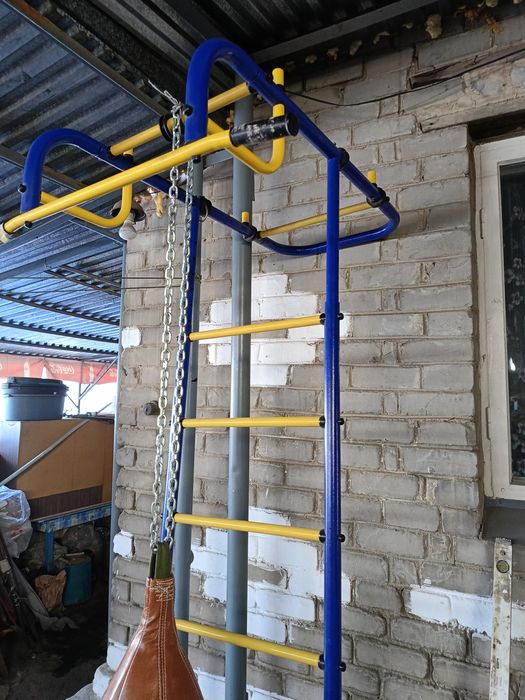 Шведская стенка с грушей