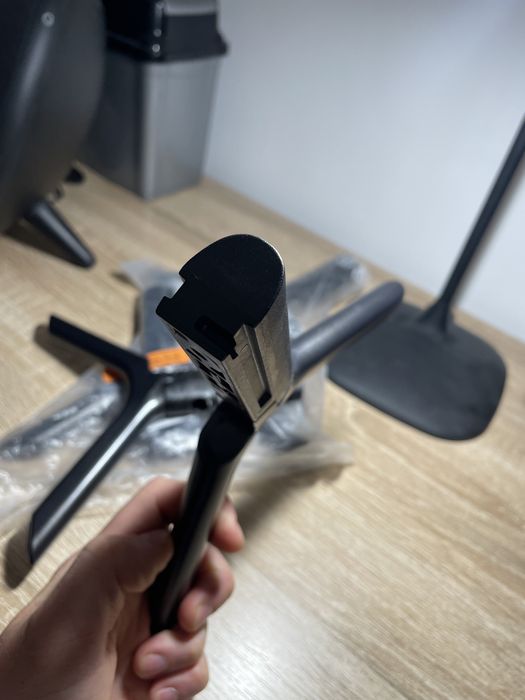 Picioare TV Samsung 43”(108cm) seria 7