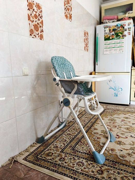 Детски стол для кормления