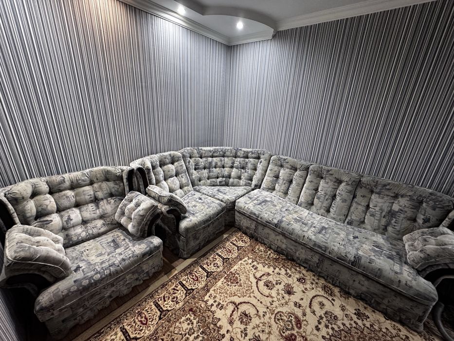 Диван угловой + кресло б/у