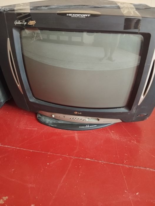 Продам телевизор LG
