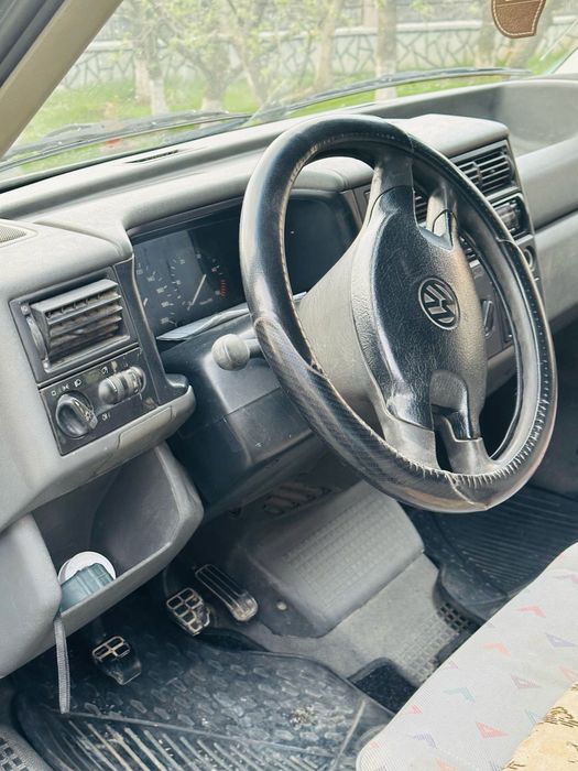 Volkswagen T4 an 1999