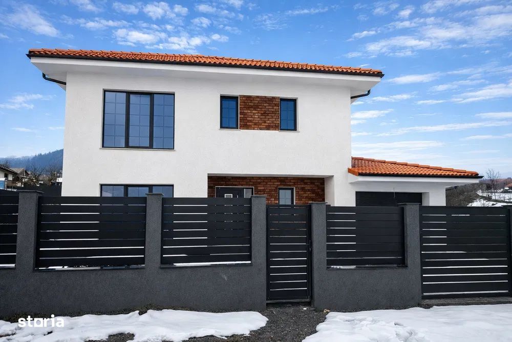 Casa cu garaj, 120 mp, 500 mp teren, CF disponibil, Chinteni