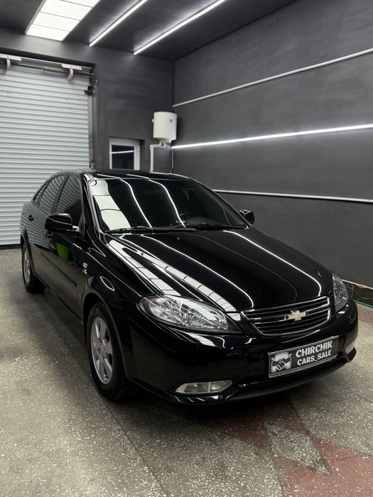 Jentra 3 poz 2023 yil Probeg 30.300 km bez lyuk