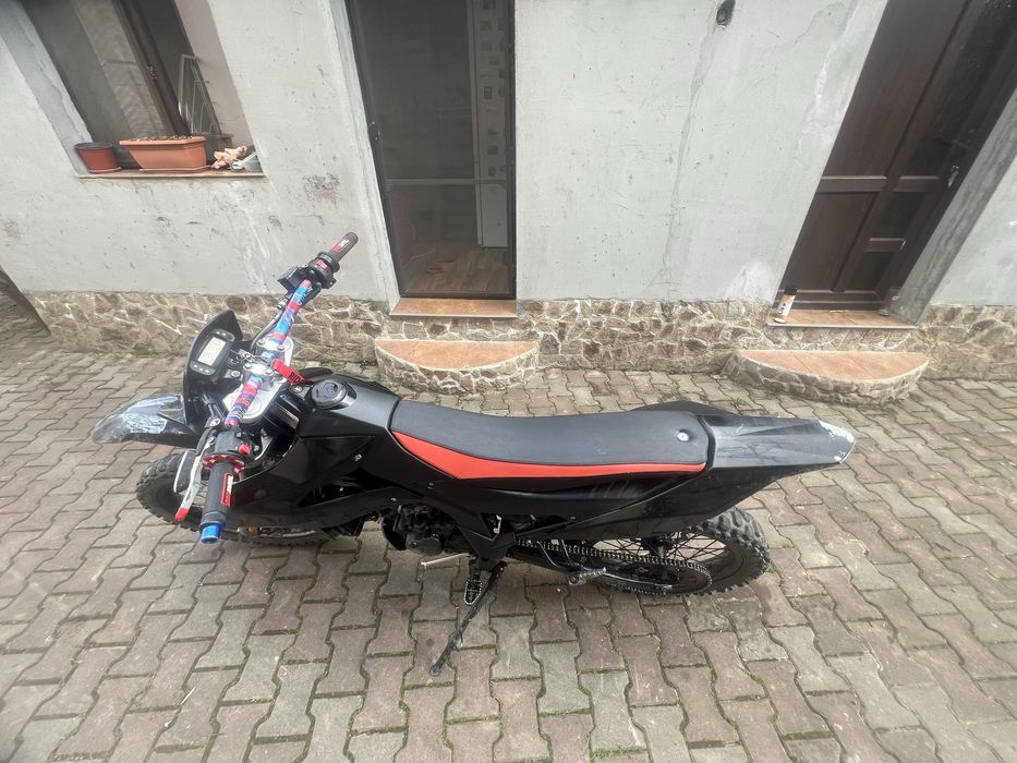 Vand aprilia rx 125 2020 (fac schimb cu un cross de 250)
