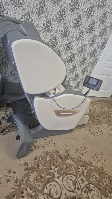 Массажное кресло