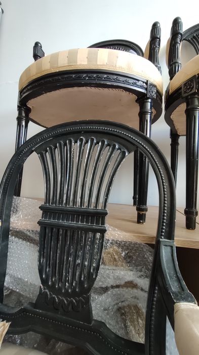 Стари френски столове