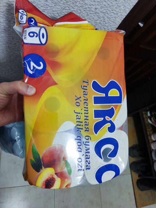 Производим и продаем туалетную бумагу белый и серый макулатуры односло