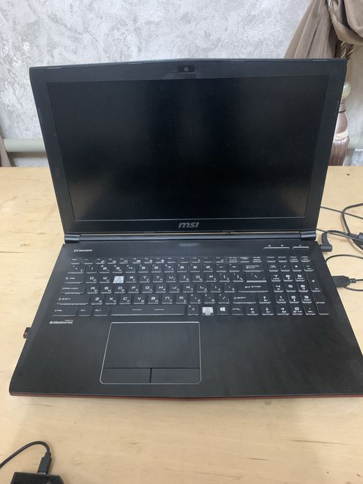 Игровой ноут MSI apache 7 pro