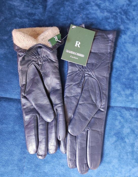 Кожаные перчатки