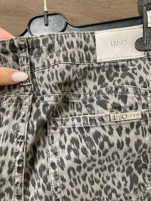 Разпродажба на дънки Зара,Liu Jo,Бершка