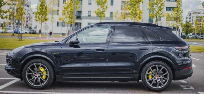 Porsche Cayenne Platinum Edition