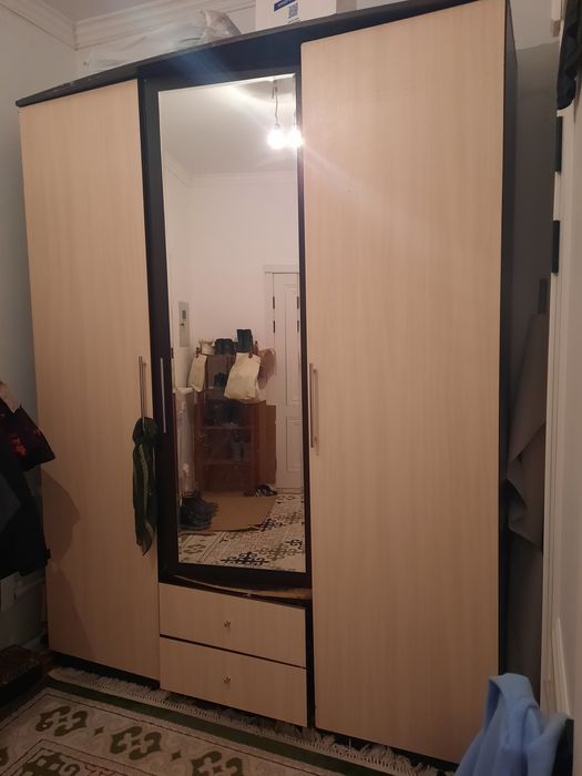 Продам шкаф.  В хорошем состоянии