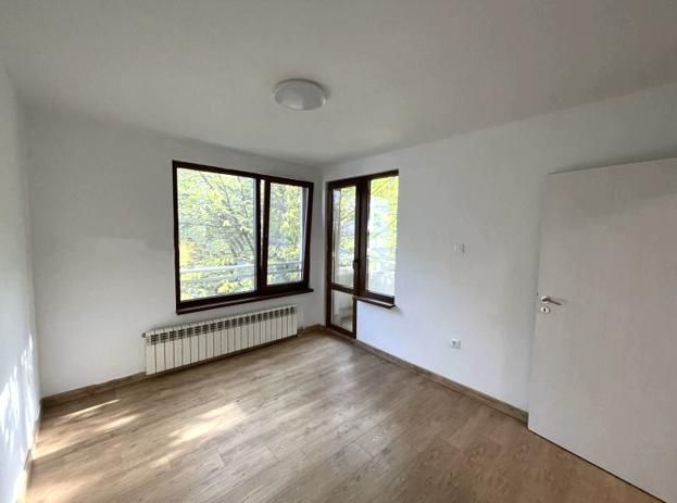 Дава се под наем Тристаен апартамент в София, Лозенец - 91 кв.м за 1000 € - Снимка #3