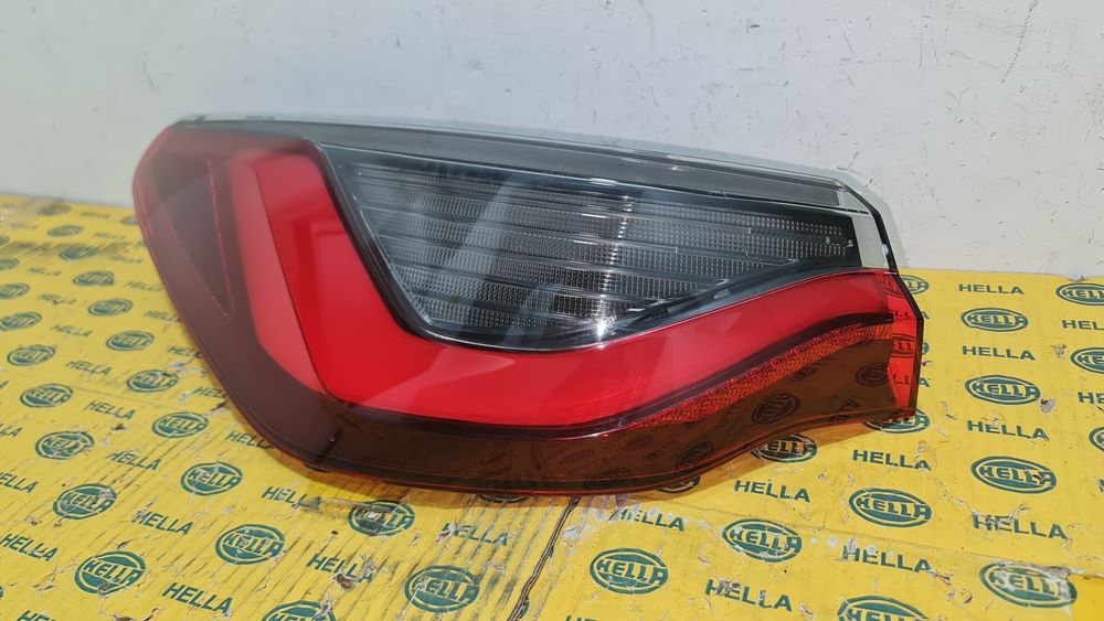 Lampa tripla stop led  BMW seria 4 G22 M4 
Produs original