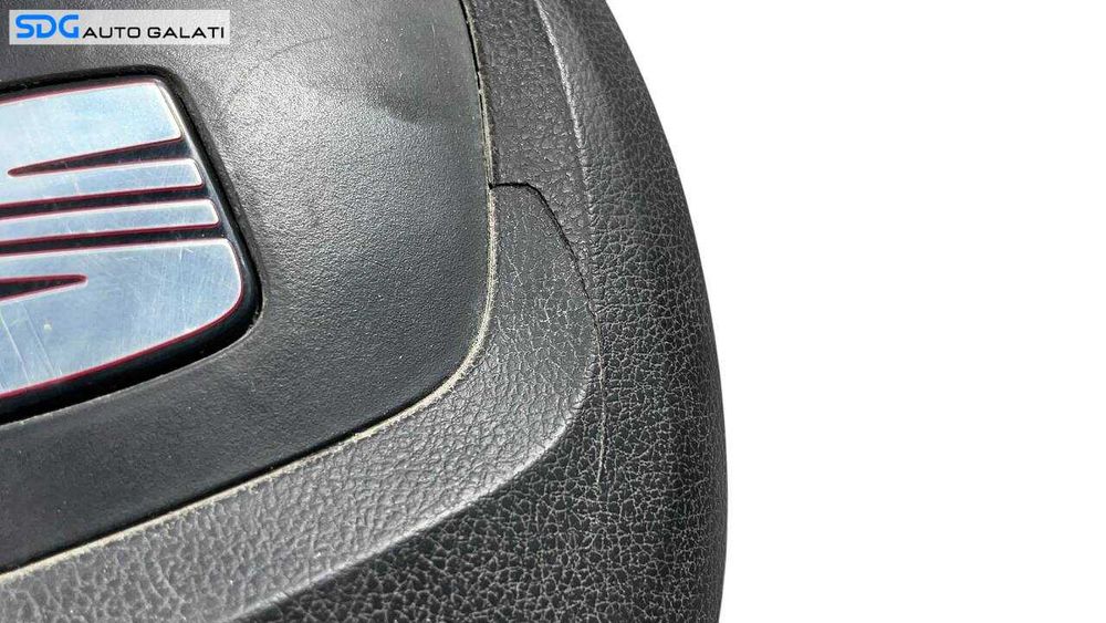 Airbag de pe Volan Modelul cu Comenzi Seat Leon 1P 2009 - 2012 (Crapat In Fata) Cod 5P0880201AD [L5921]