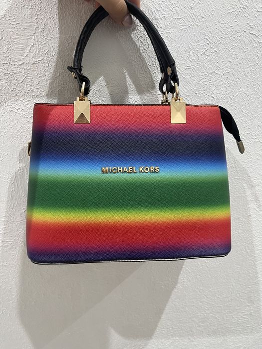 Чанта - Малка и цветна