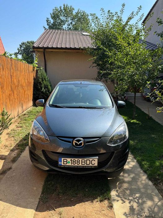 MAZDA 2 2011 — imagine 3