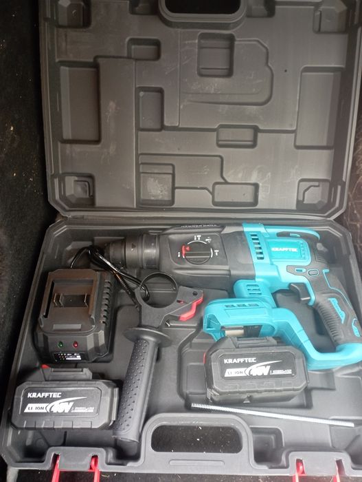 Bormașină rotopercutor