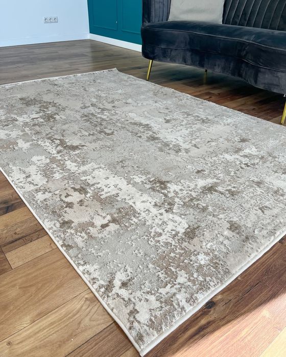 Срочно продается!Ковер черно-белый.