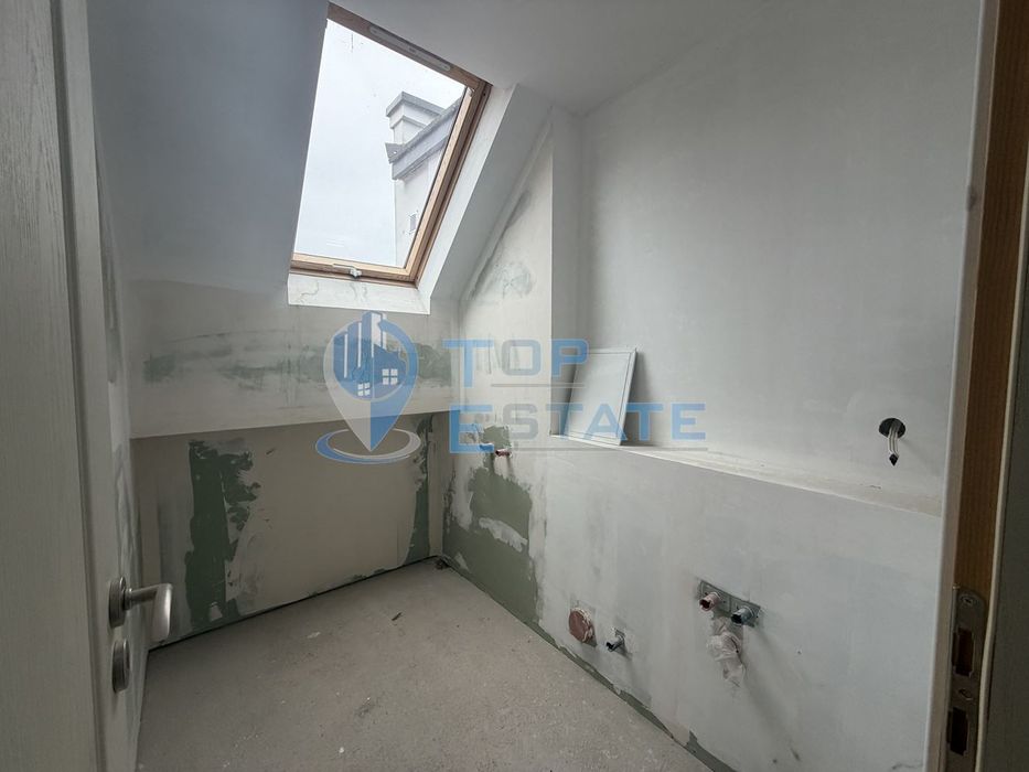 Продава се Тристаен апартамент в Велико Търново, Център - 126 кв.м за 1961 €/кв.м - Снимка #11