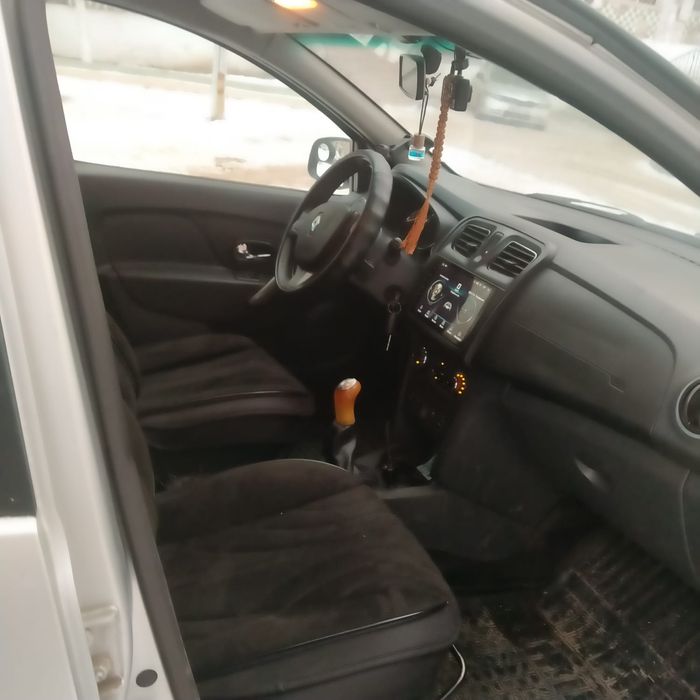 Продам Рено Сандеро