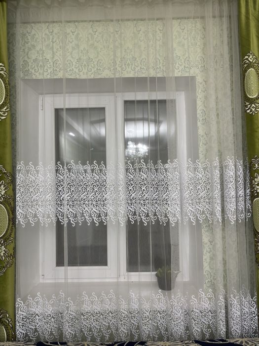 В продаже шторы 3м и тюль 8м