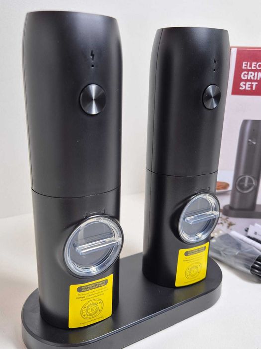Set Râșnițe Electrice Sare și Piper Reîncărcabile Design Modern LED