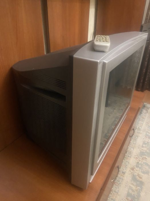 Продам телевизор
