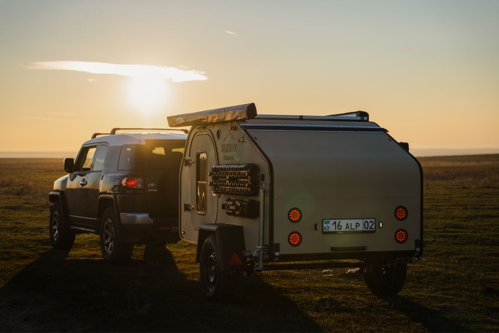 Прицеп-автодом кемпер