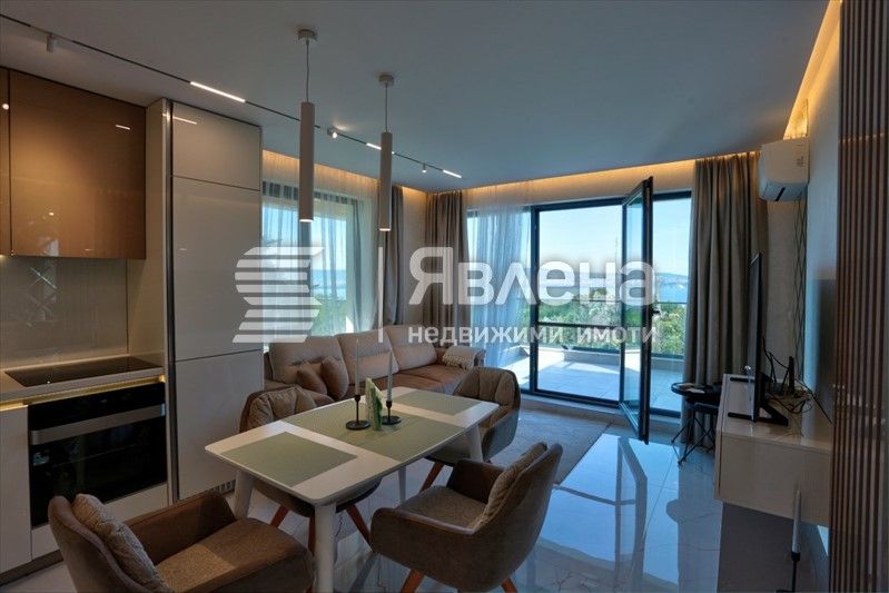 Дава се под наем Двустаен апартамент в Варна, Галата - 70 кв.м за 550 € - Снимка #1